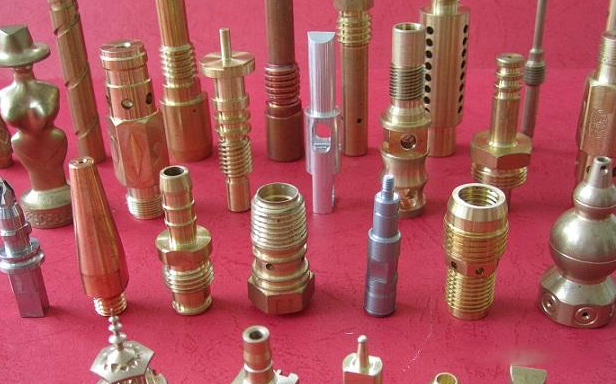 精密軸類長軸加工廠：匠心獨運，打造工業(yè)之芯